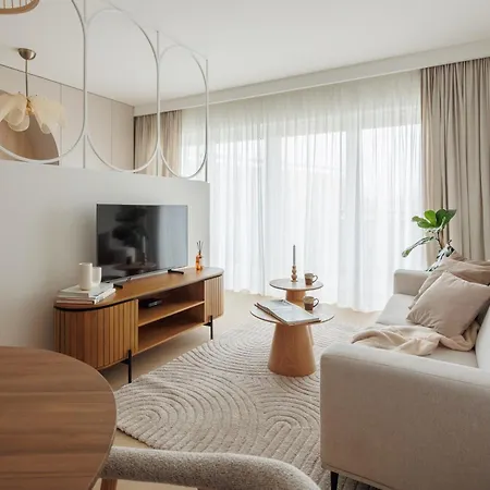 Kepa Mieszczanska Deluxe By Bookinghost *