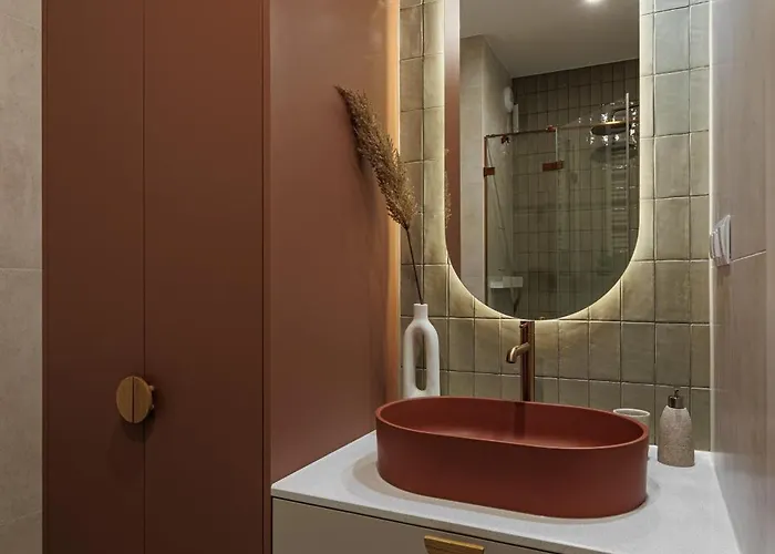 Kepa Mieszczanska Deluxe By Bookinghost * Wrocław